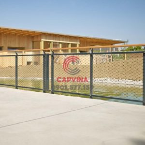 Industrial perimeter fence netting
