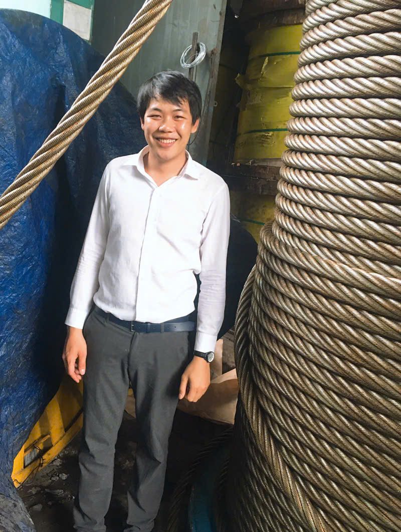 CEO Ha Quang Phat at the CAPVINA wire rope warehouse