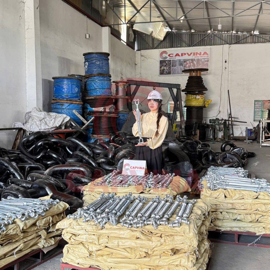 CAPVINA warehouse – turnbuckles ready for delivery