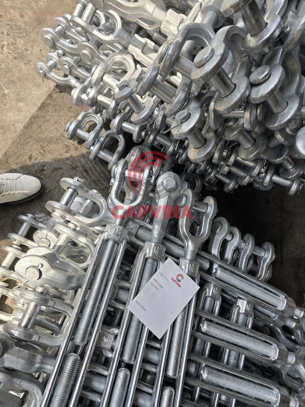 Hot-dip galvanized – clean, even zinc coating